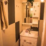 Two Bedroom Downtown Ivanovi וארנה