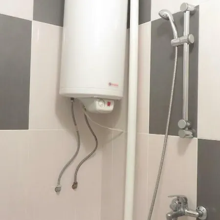 Two Bedroom Downtown Ivanovi Проживание в семье Варна
