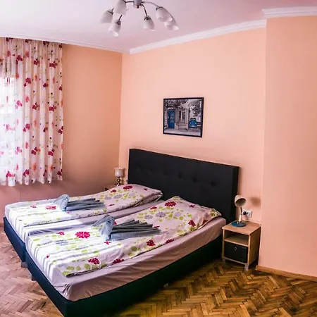 Two Bedroom Downtown Ivanovi Varna