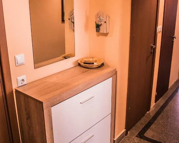 Homestay Two Bedroom Downtown Ivanovi Varna